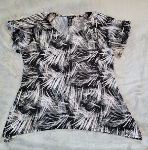 Brittany Black Plus Size 3X Black & White Flutter Sleeve Liquid Knit Sequin Top